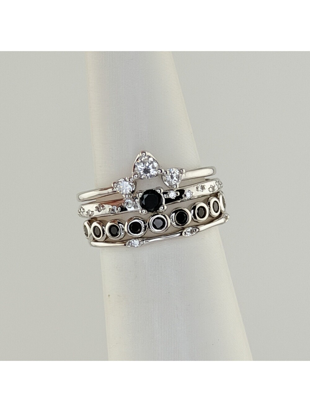 Bomb Party Delicates Ring Sz 6 "Dream Dancing On Quiet Wings" Black Onyx Rhodium